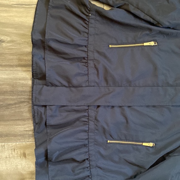 Zara jacket with zipper/snap closure and ruffle hem - Picture 4 of 11